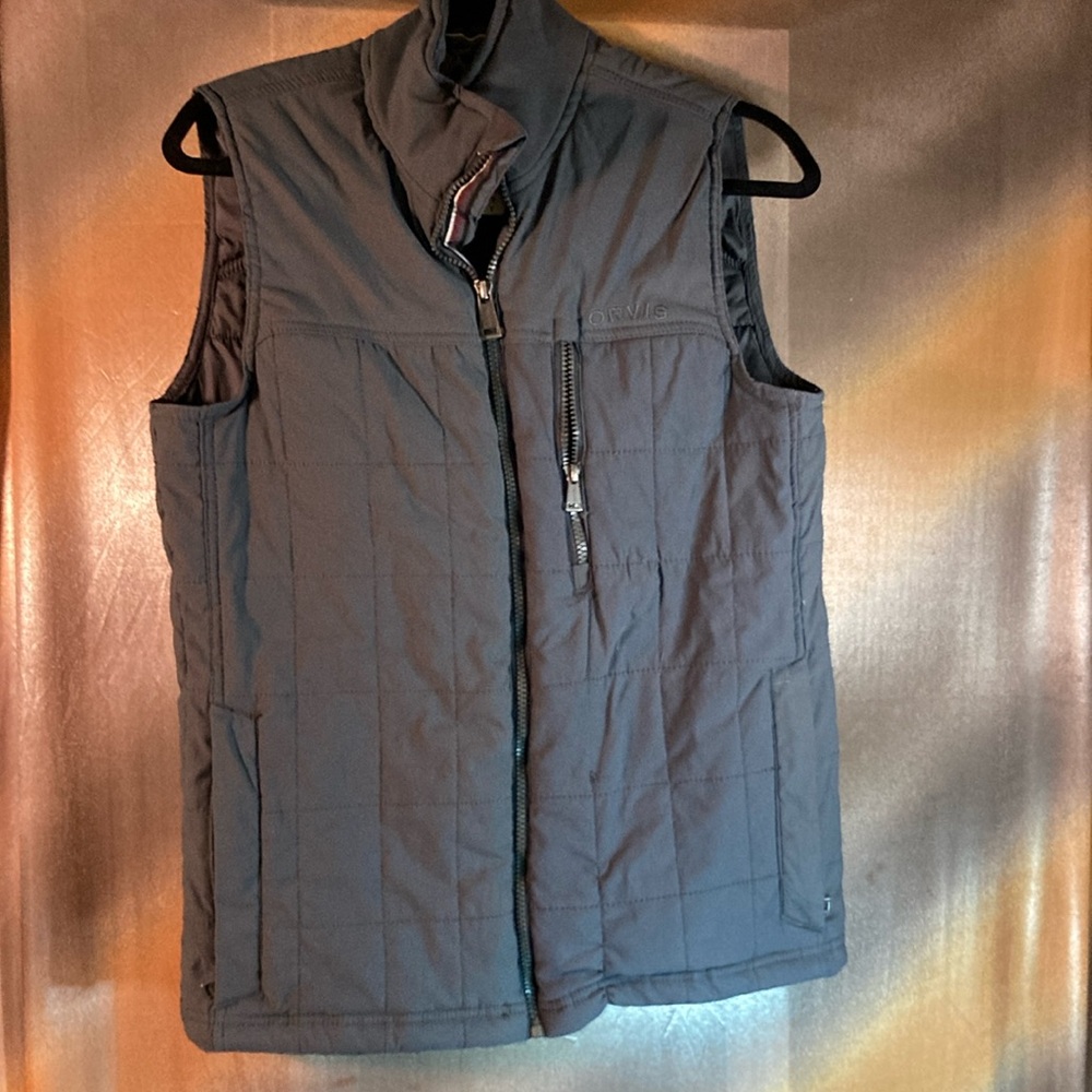 Dark gray Small zip up vest quilted vest Orvis. Box 125